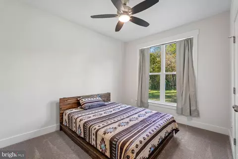 Bedroom - 6735 Beverly Rd, Broad Run, VA 20137 photo 4 of 10