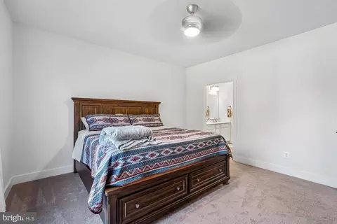 Bedroom - 6735 Beverly Rd, Broad Run, VA 20137 photo 3 of 10