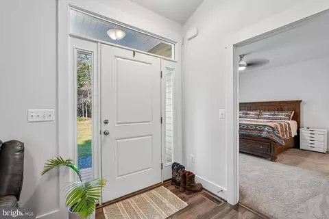 Entry Way - 6735 Beverly Rd, Broad Run, VA 20137 photo 1 of 6