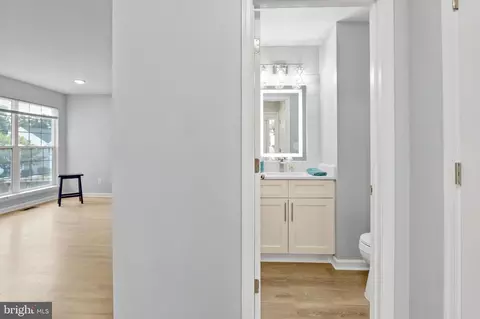 Entry Way - 16884 Toms River Loop, Dumfries, VA 22026 photo 4 of 6