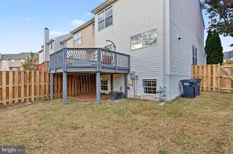 Exterior - 16884 Toms River Loop, Dumfries, VA 22026 photo 4 of 5