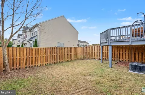 Exterior - 16884 Toms River Loop, Dumfries, VA 22026 photo 2 of 5