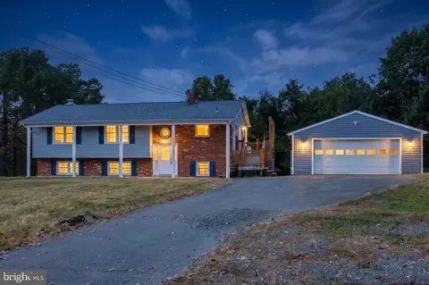 4310 Mountain View Dr, Haymarket, VA 20169