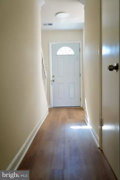 Entry Way - 7795 Gateshead Ln, Manassas, VA 20109 photo 1 of 5