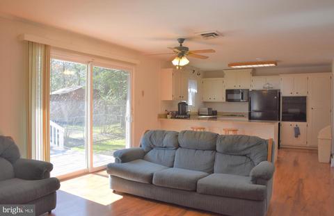 18406 Beech Ln, Triangle, VA 22172 photo 18