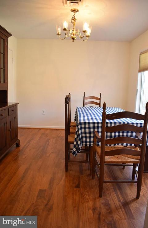18406 Beech Ln, Triangle, VA 22172 photo 12