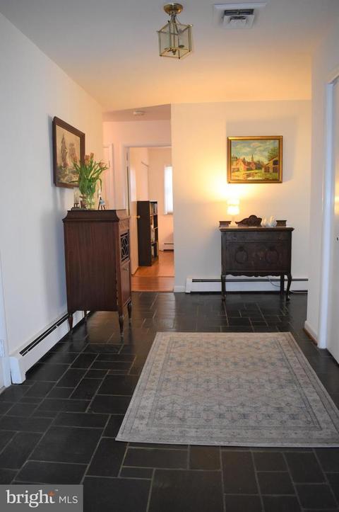 18406 Beech Ln, Triangle, VA 22172 photo 9