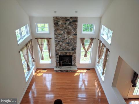 3423 Woolfenden Ct, Triangle, VA 22172 photo 4