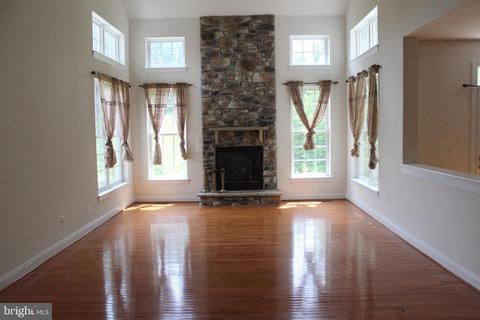 3423 Woolfenden Ct, Triangle, VA 22172 photo 6