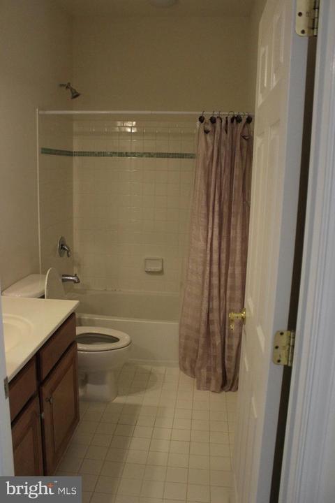 3423 Woolfenden Ct, Triangle, VA 22172 photo 2