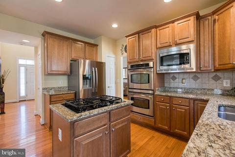 3412 Woolfenden Ct, Triangle, VA 22172 photo 13