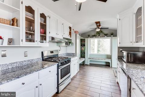 3205 Riverview Dr, Triangle, VA 22172 photo 18