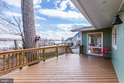 3205 Riverview Dr, Triangle, VA 22172 photo 2