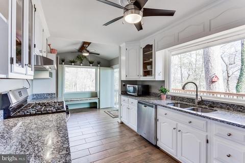 3205 Riverview Dr, Triangle, VA 22172 photo 17