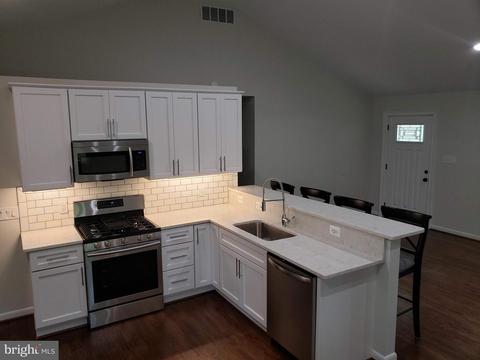 18324 Candice Dr, Triangle, VA 22172 photo 10