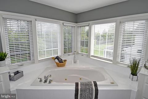 9967 Broadsword Dr, Bristow, VA 20136 photo 46