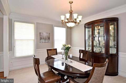 9967 Broadsword Dr, Bristow, VA 20136 photo 11