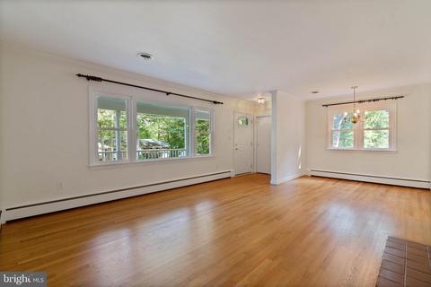 18319 Candice Dr, Triangle, VA 22172 photo 9