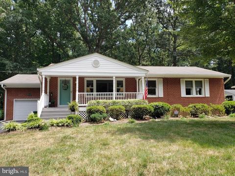 18319 Candice Dr, Triangle, VA 22172 photo 1
