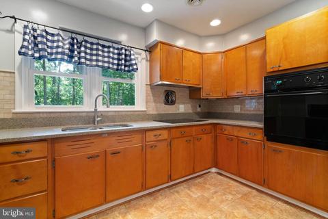 18319 Candice Dr, Triangle, VA 22172 photo 13