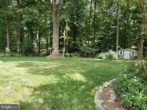 18319 Candice Dr, Triangle, VA 22172 photo 2