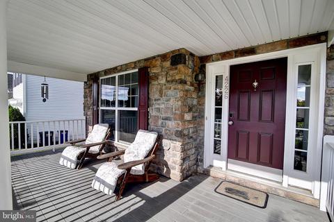 4226 Meyers Rd, Triangle, VA 22172 photo 2