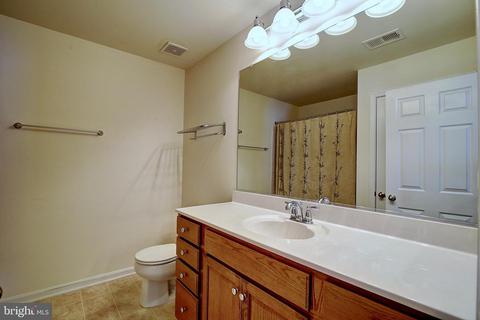 4226 Meyers Rd, Triangle, VA 22172 photo 20