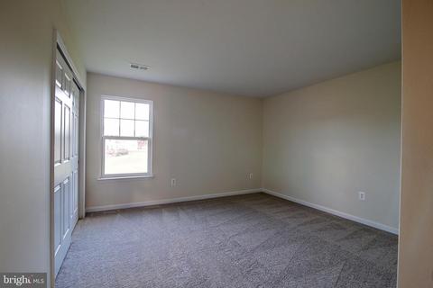 4226 Meyers Rd, Triangle, VA 22172 photo 21
