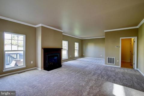 4226 Meyers Rd, Triangle, VA 22172 photo 12
