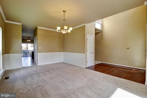 4226 Meyers Rd, Triangle, VA 22172 photo 6
