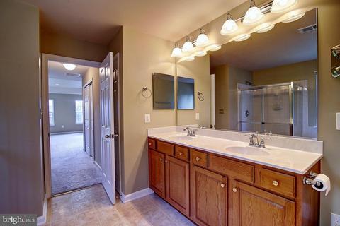 4226 Meyers Rd, Triangle, VA 22172 photo 28