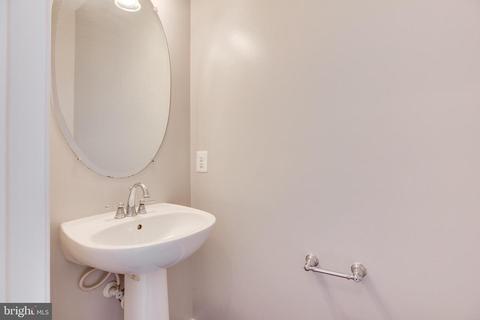 18495 Quantico Gateway Dr, Triangle, VA 22172 photo 7