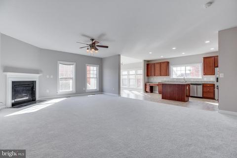 18495 Quantico Gateway Dr, Triangle, VA 22172 photo 14