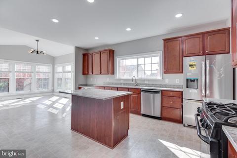 18495 Quantico Gateway Dr, Triangle, VA 22172 photo 13