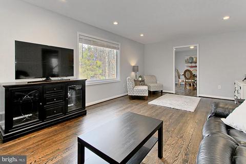 3231 Riverview Dr, Triangle, VA 22172 photo 12