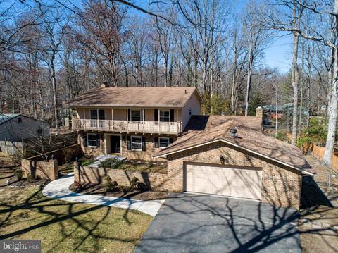 3231 Riverview Dr, Triangle, VA 22172 photo 1