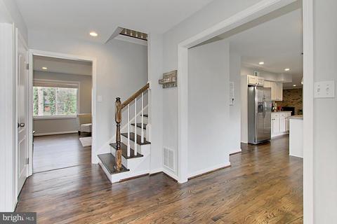 3231 Riverview Dr, Triangle, VA 22172 photo 6