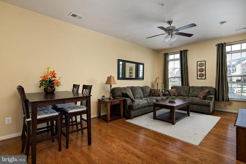 7830 Cedar Branch Dr, Gainesville, VA 20155 photo 8