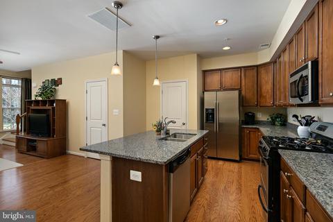 7830 Cedar Branch Dr, Gainesville, VA 20155 photo 12