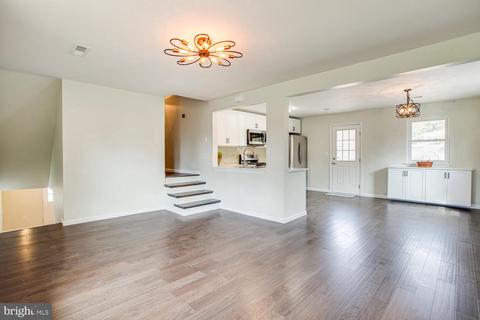 4120 Anderson Rd, Triangle, VA 22172 photo 4