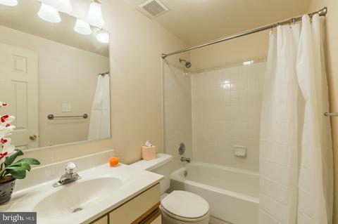 15746 Widewater Dr, Dumfries, VA 22025 photo 29