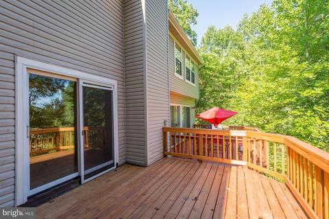 15746 Widewater Dr, Dumfries, VA 22025 photo 5