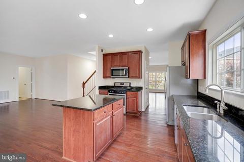 4274 Meyers Rd, Triangle, VA 22172 photo 17