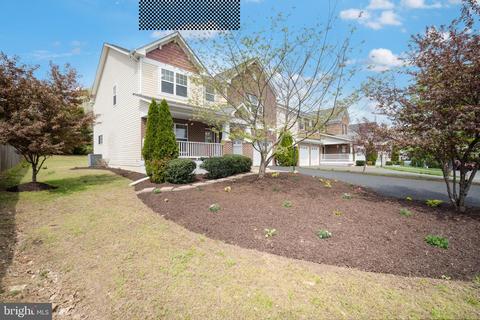 4274 Meyers Rd, Triangle, VA 22172 photo 2