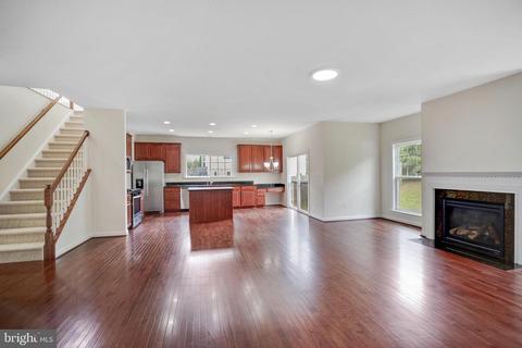 4274 Meyers Rd, Triangle, VA 22172 photo 19