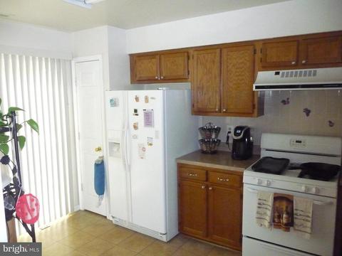 11182 Privates Ct, Manassas, VA 20109 photo 2