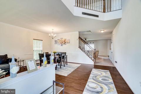 4242 Meyers Rd, Triangle, VA 22172 photo 4