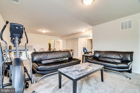 4242 Meyers Rd, Triangle, VA 22172 photo 38