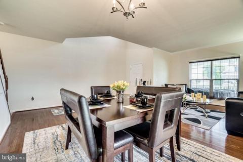 4242 Meyers Rd, Triangle, VA 22172 photo 8