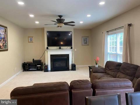 4149 Agency Loop, Triangle, VA 22172 photo 9